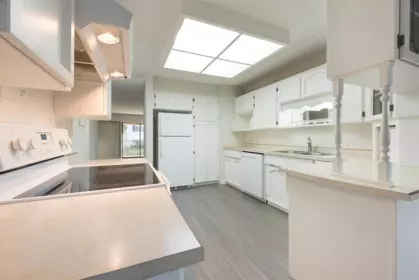 Breakfast Nook Photo of 73 32718 Garibaldi Drive, Abbotsford, BC