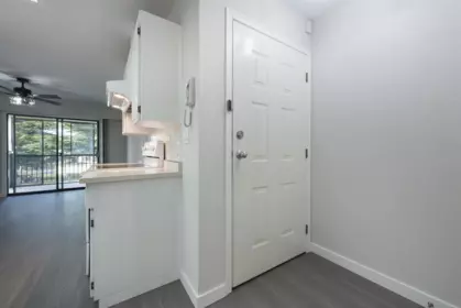 Kitchen Island Photo of 73 32718 Garibaldi Drive, Abbotsford, BC