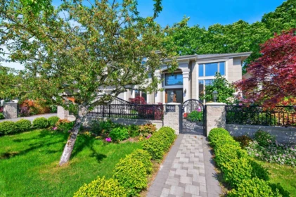 8520 Elsmore Road, Richmond, BC, Richmond — Single Family Residence for sale