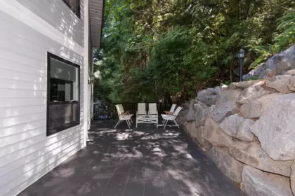 Hallway Photo of 5530 Greenleaf Road, West Vancouver, BC