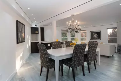 Kitchen Island Photo of 5530 Greenleaf Road, West Vancouver, BC