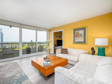 Breakfast Nook Photo of 1501 4353 Halifax Street, Burnaby, BC
