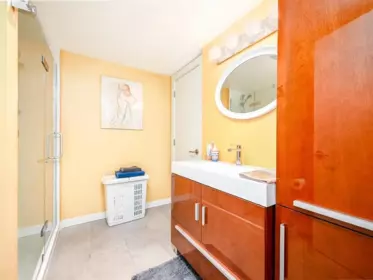 Powder Room Photo of 1501 4353 Halifax Street, Burnaby, BC