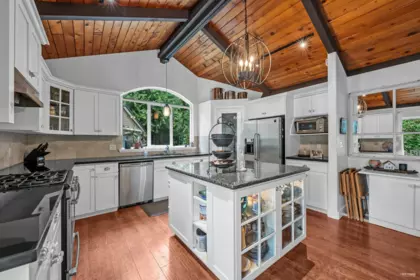 Kitchen Photo of 13546 232 Street, Maple Ridge, BC