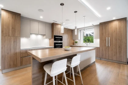 Primary Bedroom Photo of 955 Forest Hills Drive, North Vancouver, BC