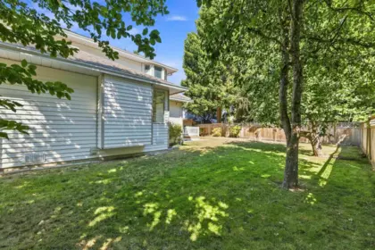 Living Room Photo of 10220 146 Street, Surrey, BC