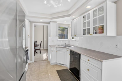 Kitchen Island Photo of 23836 Zeron Avenue, Maple Ridge, BC