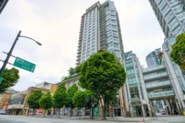 104 565 Smithe Street, Vancouver, BC