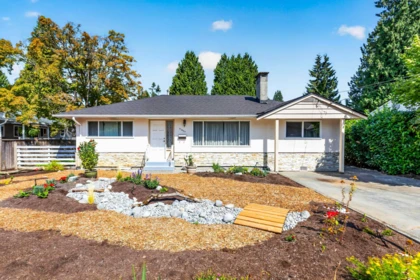 Living Room Photo of 21437 122 Avenue, Maple Ridge, BC
