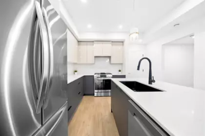 Breakfast Nook Photo of 101 15353 17 Avenue, Surrey, BC