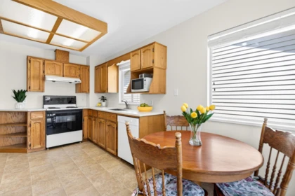 Breakfast Nook Photo of 20781 50a Avenue, Langley, BC