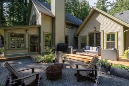 Family Room Photo of 1755 Emily Lane, Bowen Island, BC