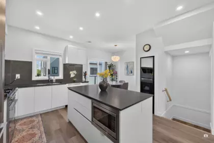 Kitchen Island Photo of 4 7580 No. 1 Road, Richmond, BC