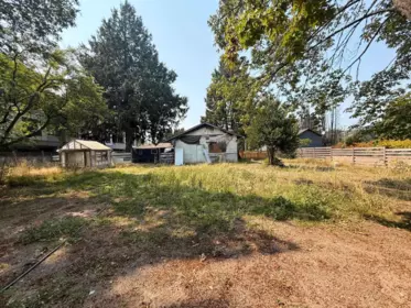 5686 Wharf Avenue, Sechelt, BC, Sechelt — Single Family Residence for sale