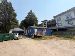 5686 Wharf Avenue, Sechelt, BC