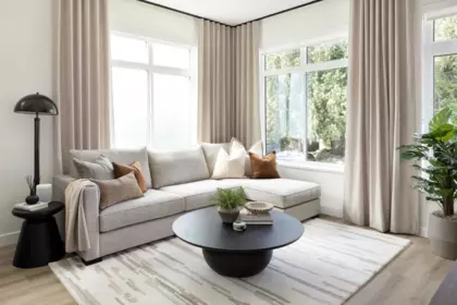 Family Room Photo of 4 2190 Rindall Avenue, Port Coquitlam, BC