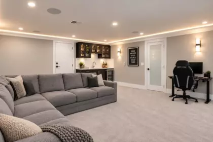 Mudroom Photo of 7755 154a Street, Surrey, BC