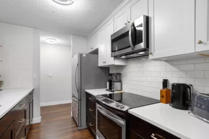 Primary Bedroom Photo of 906 2020 Bellwood Avenue, Burnaby, BC