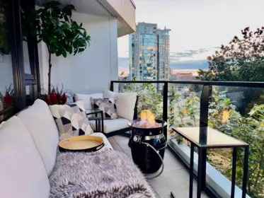 Loft / Bonus Room Photo of 406 889 Pacific Street, Vancouver, BC