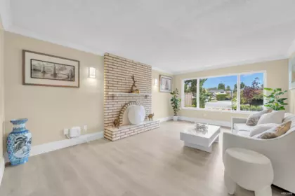 Kitchen Photo of 11280 Daniels Road, Richmond, BC