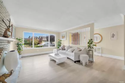Living Room Photo of 11280 Daniels Road, Richmond, BC