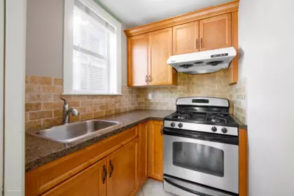 Breakfast Nook Photo of 5458 Hardy Court, Burnaby, BC