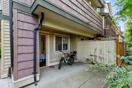 Basement Recreation Room Photo of 124 13958 108 Avenue, Surrey, BC