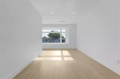 Entry Foyer Photo of 101 5840 179 Street, Surrey, BC