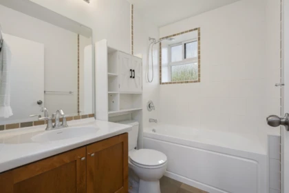 Hot Tub / Spa Photo of 841 E 21st Avenue, Vancouver, BC