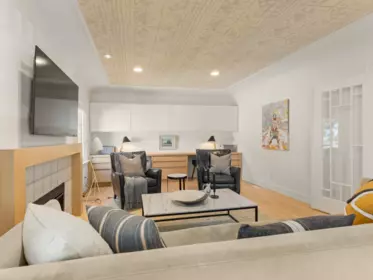 Family Room Photo of 4070 W 13th Avenue, Vancouver, BC