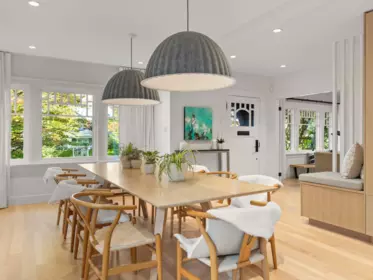 Kitchen Island Photo of 4070 W 13th Avenue, Vancouver, BC