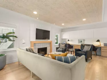 Living Room Photo of 4070 W 13th Avenue, Vancouver, BC