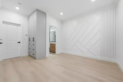 Guest Bathroom Photo of 2 9550 126 Street, Surrey, BC