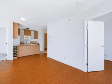 2105 977 Mainland Street, Vancouver, BC, Vancouver — Apartment/Condo for sale