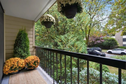 Staircase Photo of 206 1717 13 Avenue, Vancouver, BC
