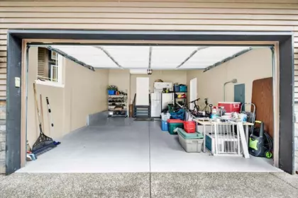 Garage Interior Photo of 2942 147a Street, Surrey, BC