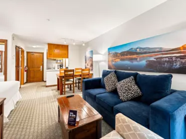 422 4899 Painted Cliff Road, Whistler, BC, Whistler — Apartment/Condo for sale