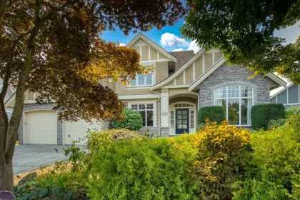 15686 38a Avenue, Surrey, BC, Surrey — Single Family Residence for sale
