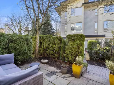 118 9229 University Crescent, Burnaby, BC, Burnaby — Townhouse for sale