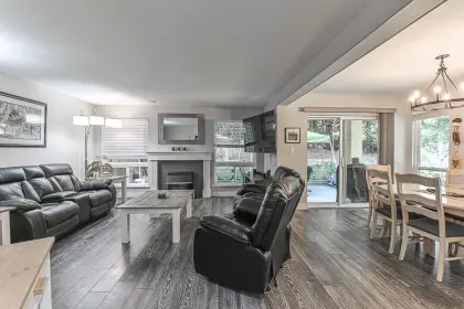 8 33179 George Ferguson Way, Abbotsford, BC, Abbotsford — Townhouse for sale