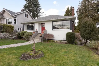 327 Cumberland Street, New Westminster, BC, New westminster — Single Family Residence for sale
