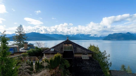25 Periwinkle Place, Vancouver, BC, Vancouver — Single Family Residence for sale