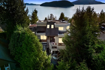 25 Periwinkle Place, Vancouver, BC, Vancouver — Single Family Residence for sale