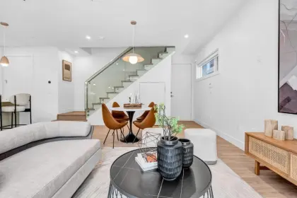 1958 E 13th Avenue, Vancouver, BC, Vancouver — Half Duplex for sale