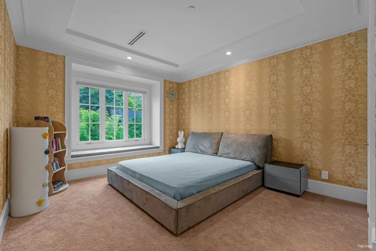 Entry Foyer Photo of 6011 Adera Street, Vancouver, BC