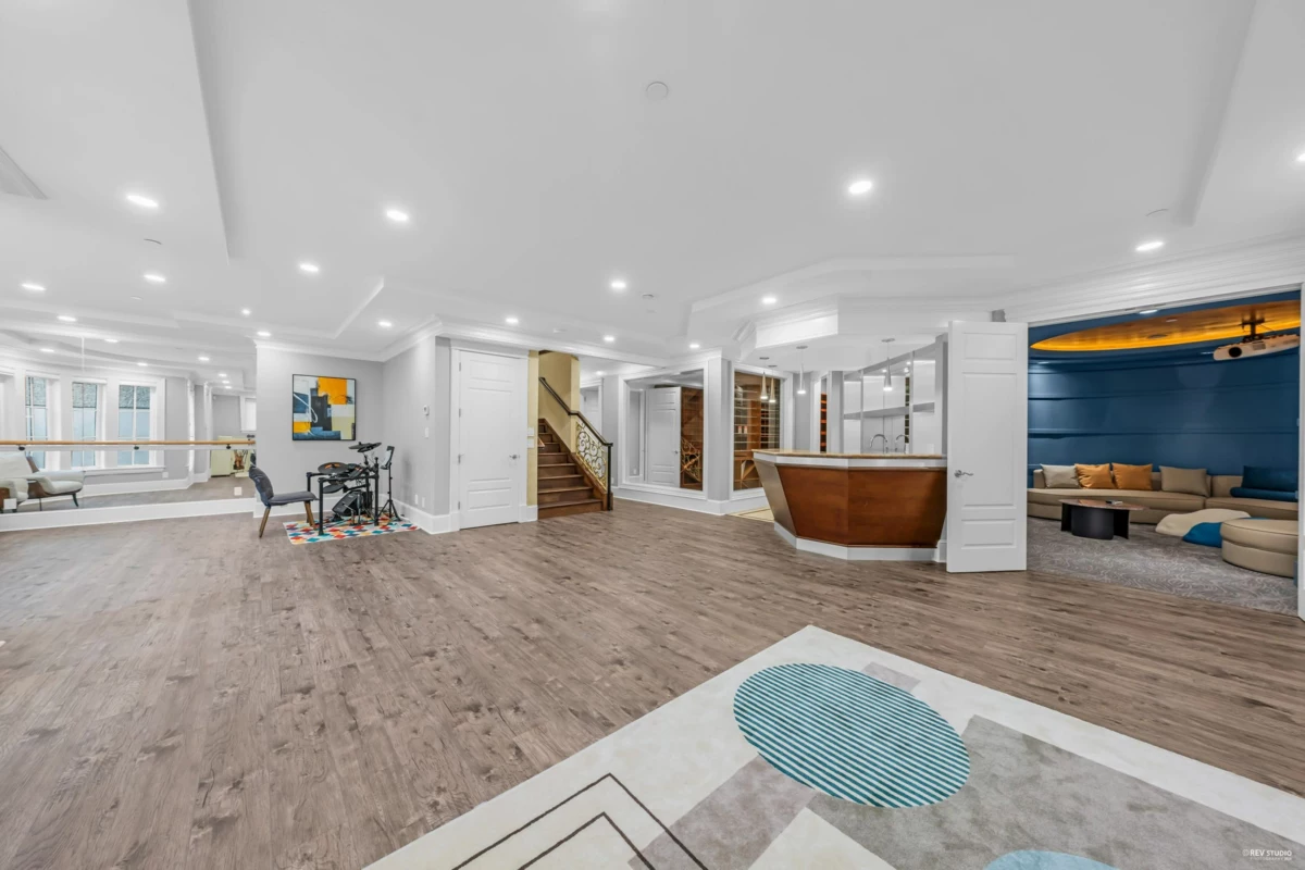 Front Yard Photo of 6011 Adera Street, Vancouver, BC