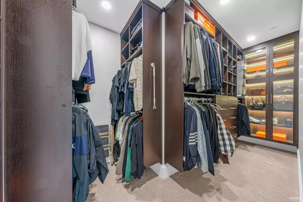 Mudroom Photo of 6011 Adera Street, Vancouver, BC