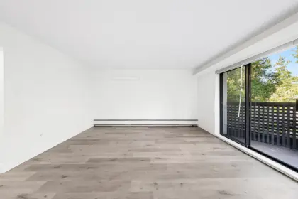 205 1945 Woodway Place, Burnaby, BC, Burnaby — Apartment/Condo for sale