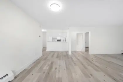 205 1945 Woodway Place, Burnaby, BC, Burnaby — Apartment/Condo for sale