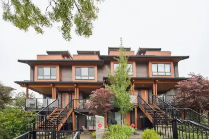 4402 Nanaimo Street, Vancouver, BC, Vancouver — Townhouse for sale